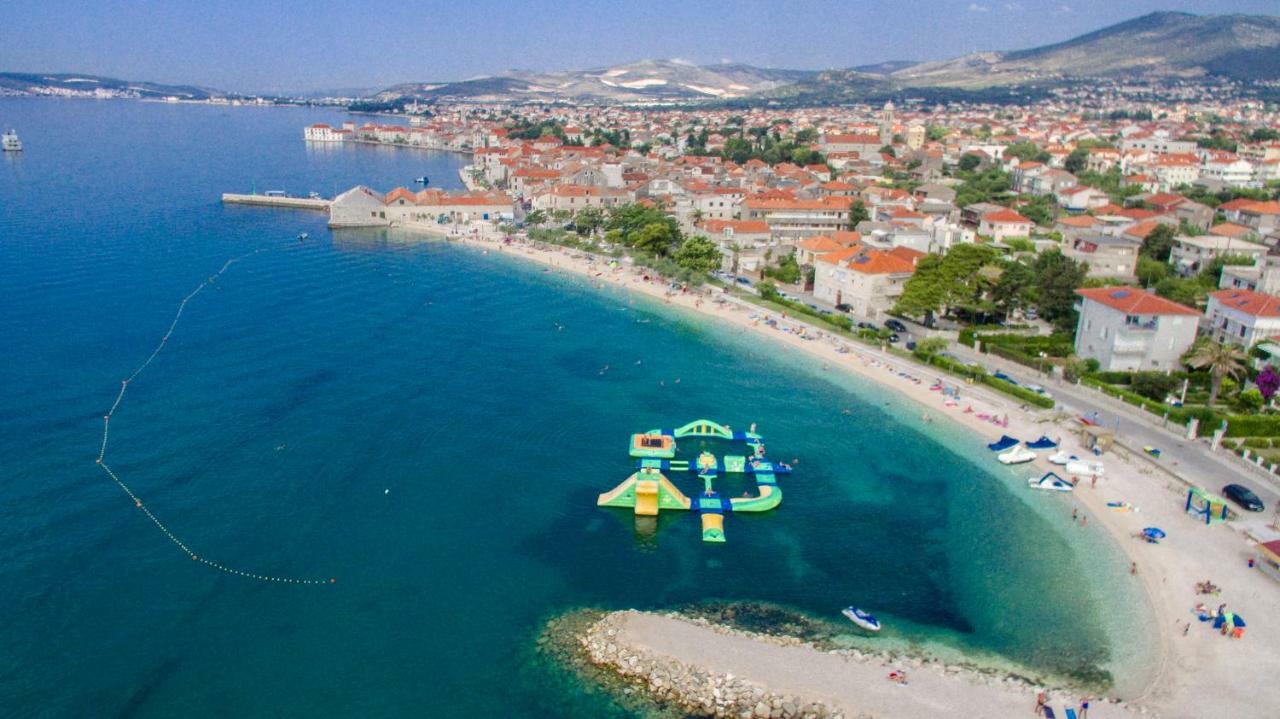 Beachfront Apartments Don Kaštela Eksteriør bilde